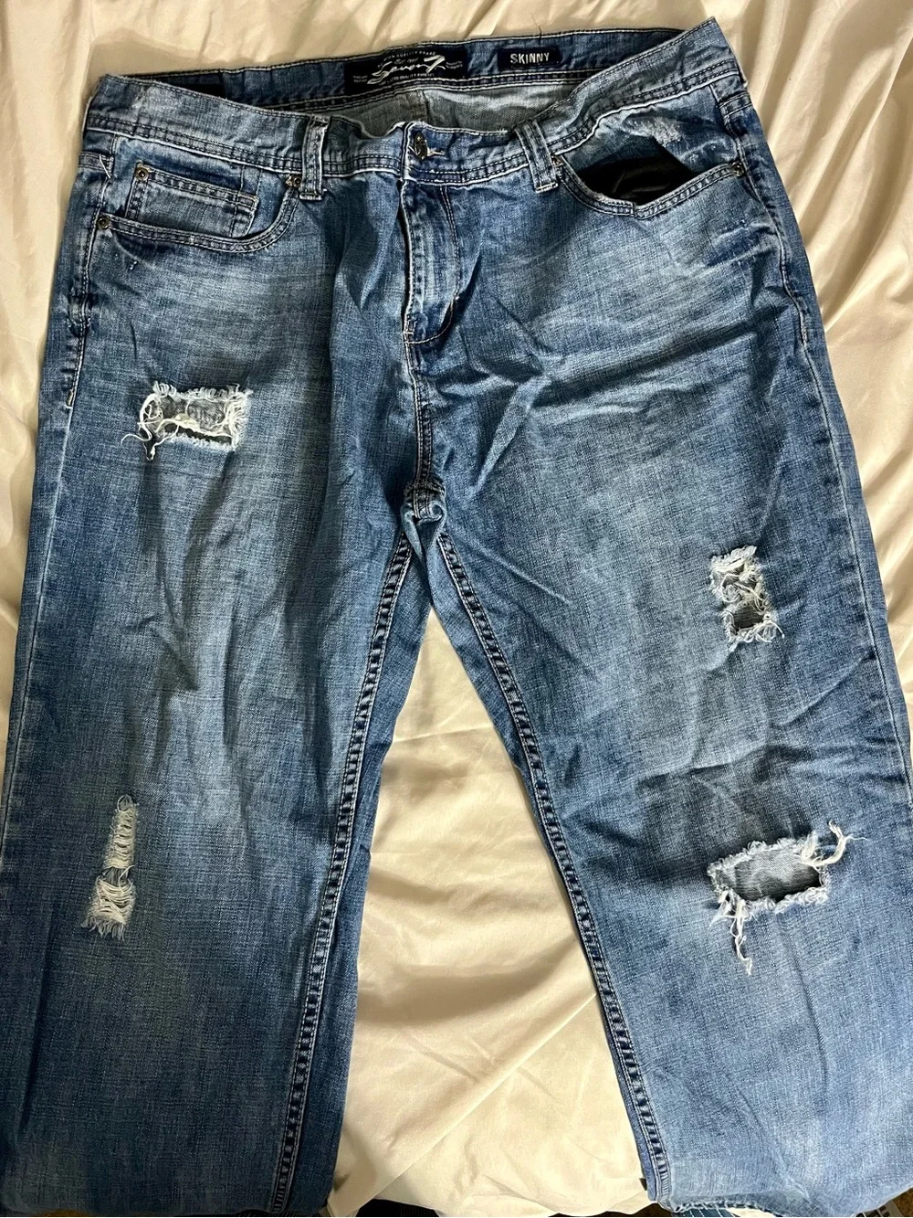 Seven7 Men's Distressed Relaxed Fit Blue Jeans - Picture 10 of 13
